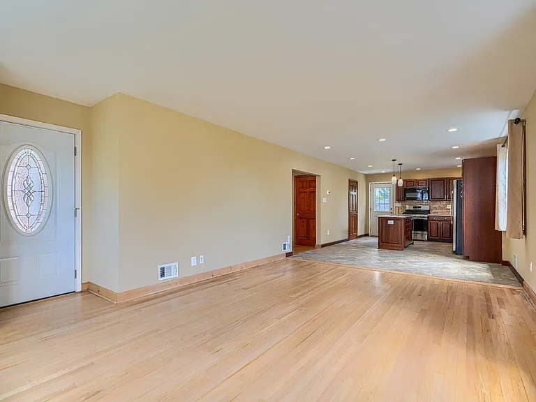 4118 Slater Ave — Photo 5