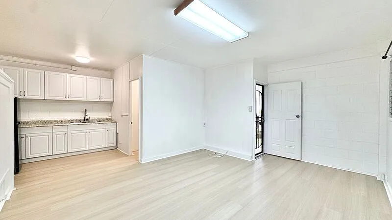 Studio, 1.0 bath, $1,500 — Photo 3