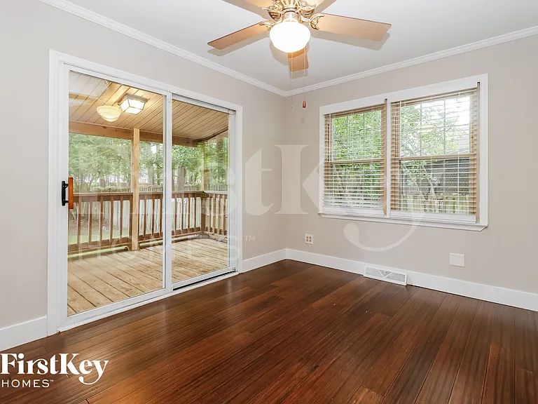 120 Fox Chase Dr — Photo 6