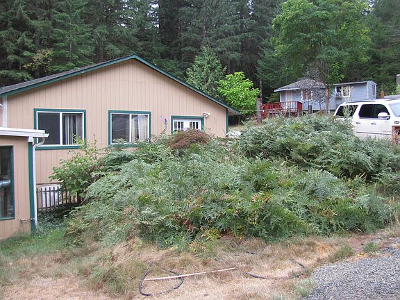 upper house 2bd 1 bath