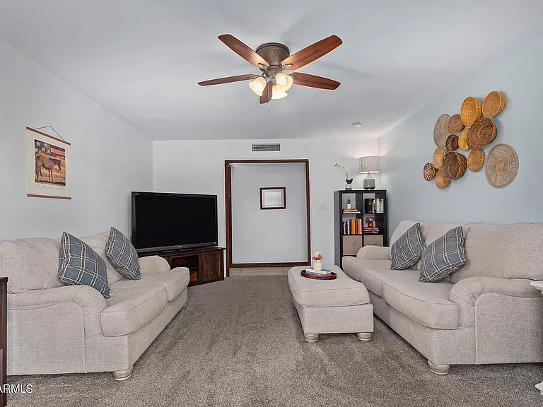 3215 S Kachina Dr — Photo 9