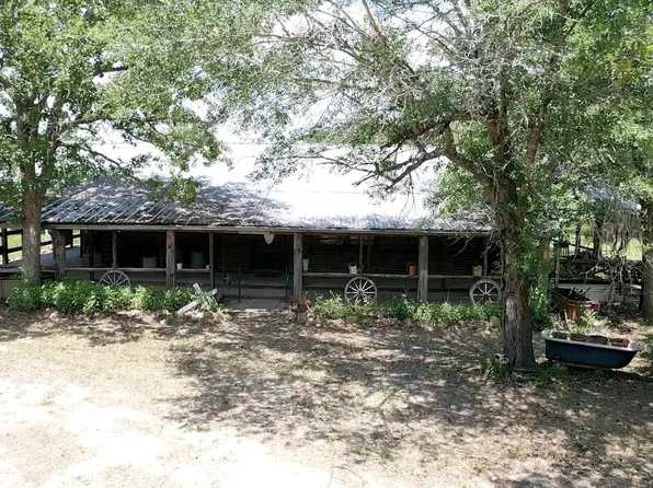 3107 Bob Mathews St, Bedias, TX 77831