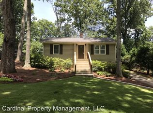 1015 Oakview Dr SE, Smyrna, GA 30080