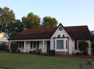 6773 Burlingame Dr, Memphis, TN 38141