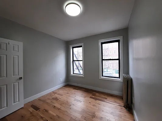 Rented by BRICK & GALO REALTY CORP | media 24