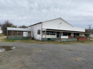 304 W Cherokee St, Wagoner, OK 74467