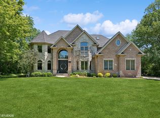 709 Glendale Dr, Prospect Heights, IL 60070