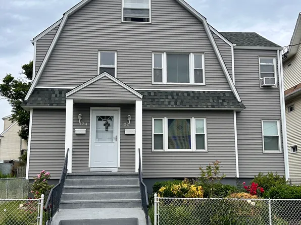 122 Hansen Ave #3, Bridgeport, CT 06605