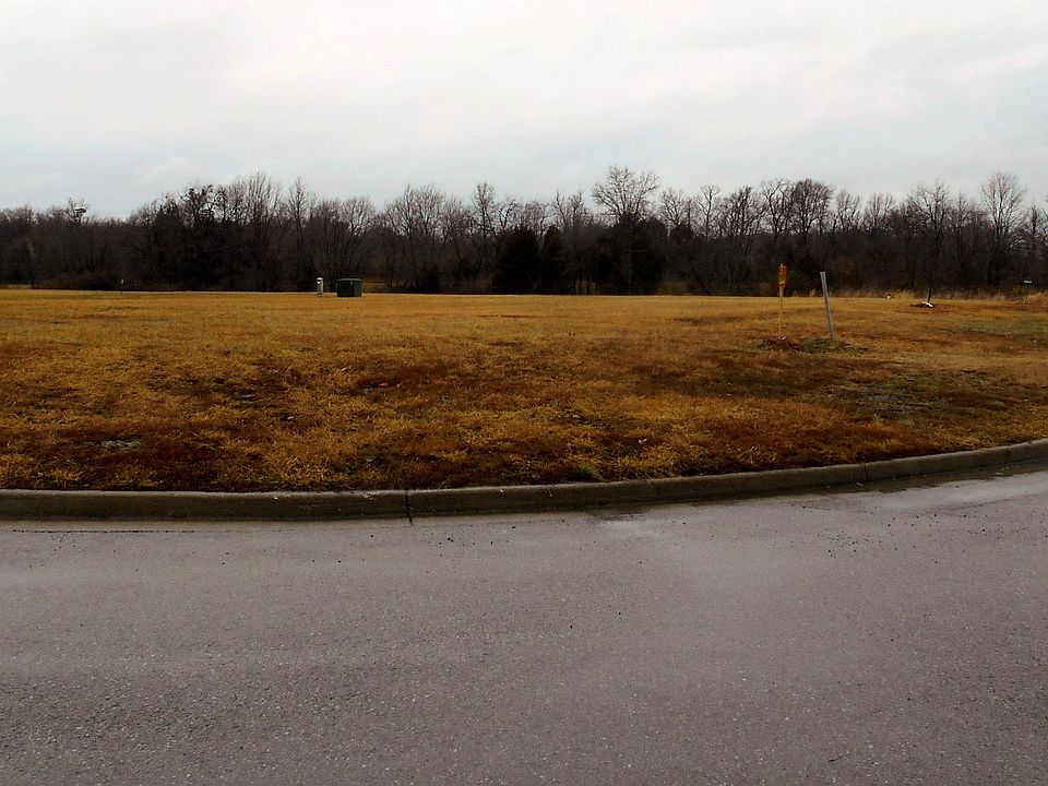 2nd image of 82 Burnell Dr