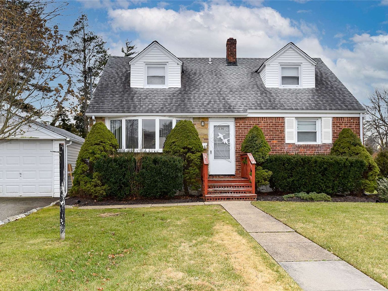 236 NE Jackson Avenue, Syosset, NY 11791 Zillow