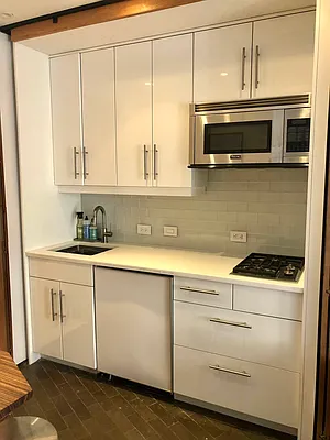 Rented by R New York | media 20