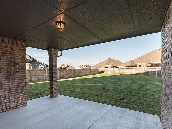 4th image of 3901 Sendera Lakes Dr