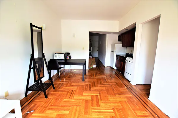 Rented by NYC Realty Brokers LLC | media 11
