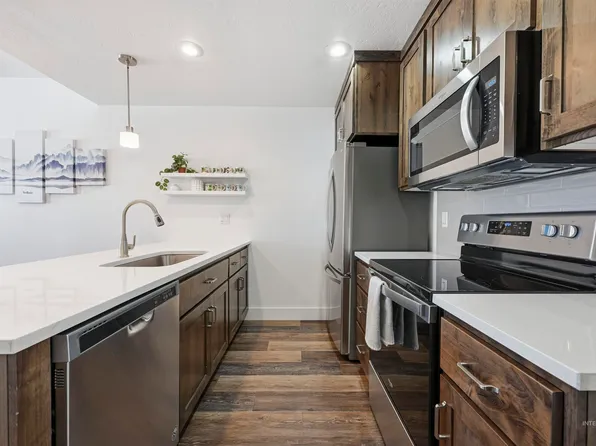109 Broken Pine Ln, McCall, ID 83638