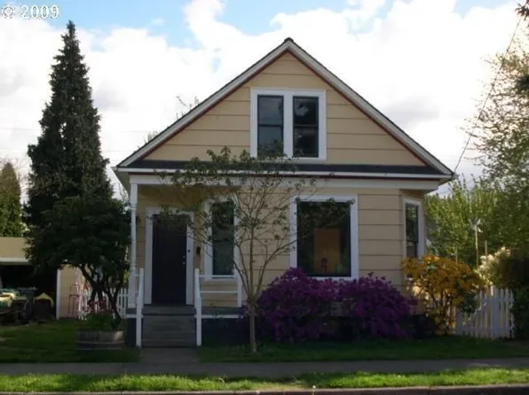 926 SE Miller St, Portland, OR 97202