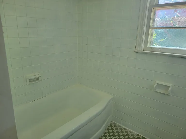 1673 S Perkins Rd — Photo 17