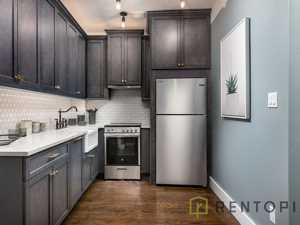 1st image of 187 Kent Ave #616