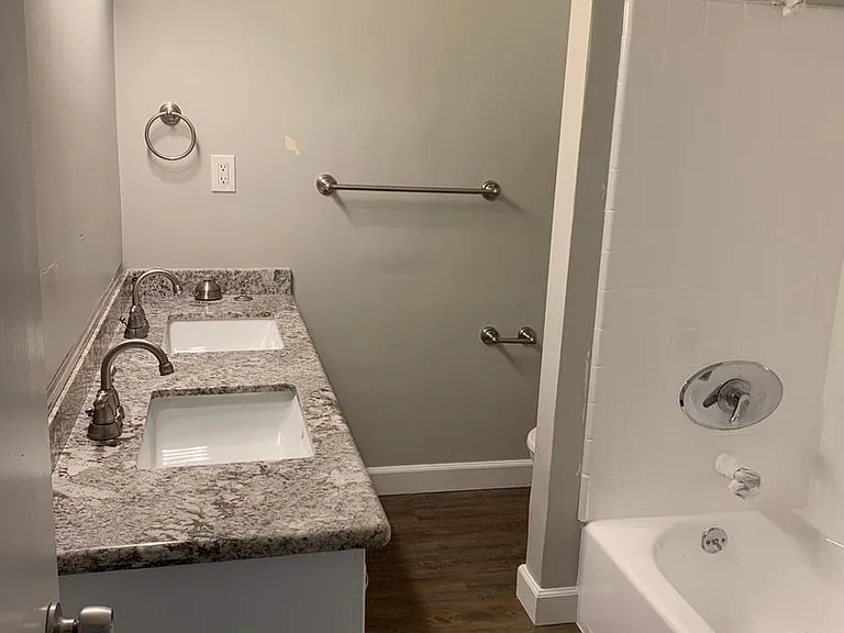 8115 Stewart And Gray Rd — Photo 2
