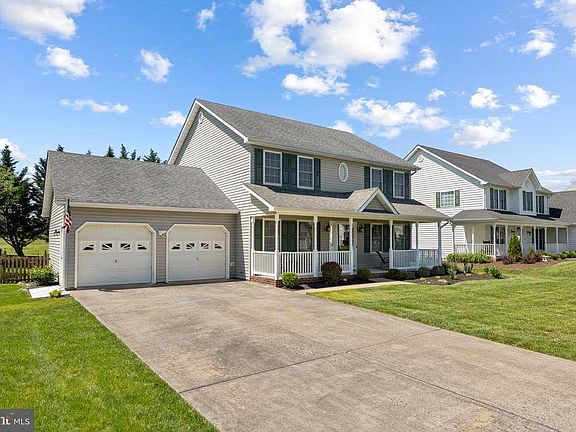 3rd image of 115 Branch Ct