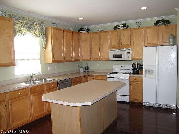 5th image of 8221 Green Ice Dr