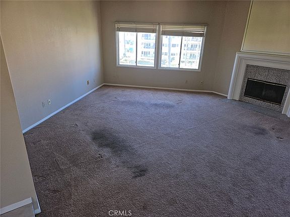 3rd image of 4235 Harbour Island Ln