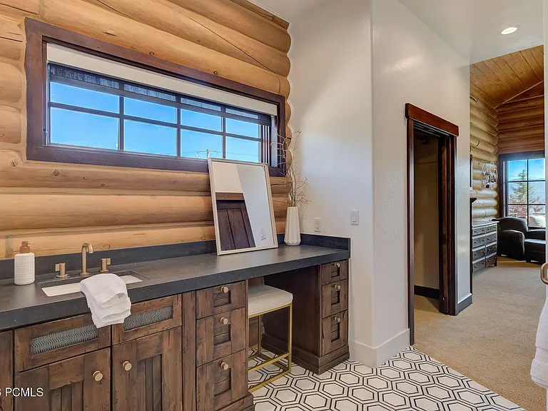 715 Aspen Ln — Photo 39