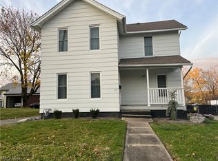 117 Elm St, Struthers, OH 44471