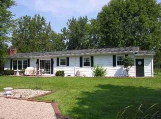 290 W 590 S, Wolcottville, IN