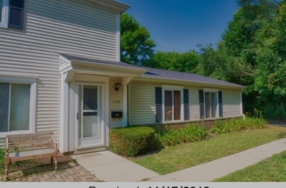 1120 Cove Dr #219