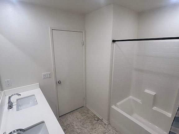 4th image of 15772 Parsley Ct #2