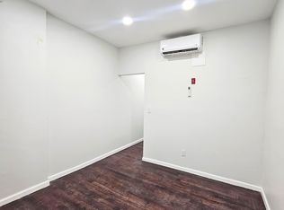 532 9th Ave #5D, New York, NY 10018