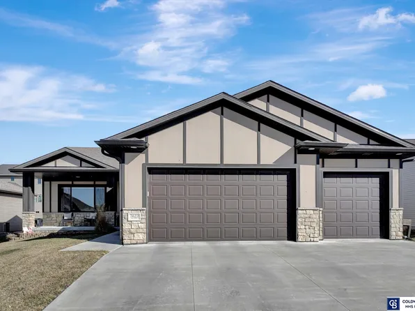 7622 S 79th St, Lincoln, NE 68516