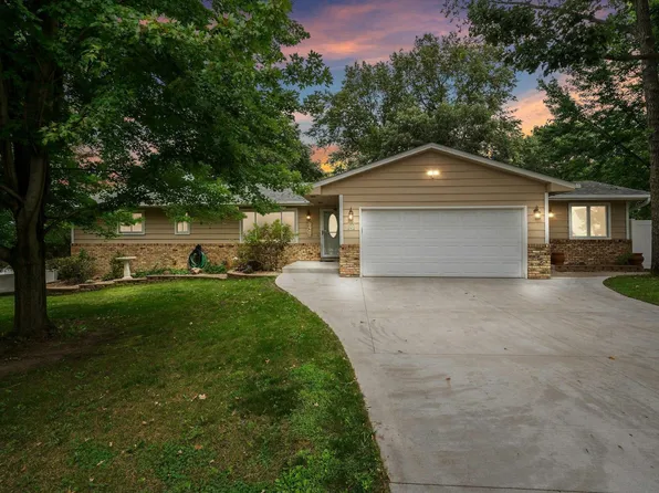137 Andover Blvd NW, Andover, MN 55304