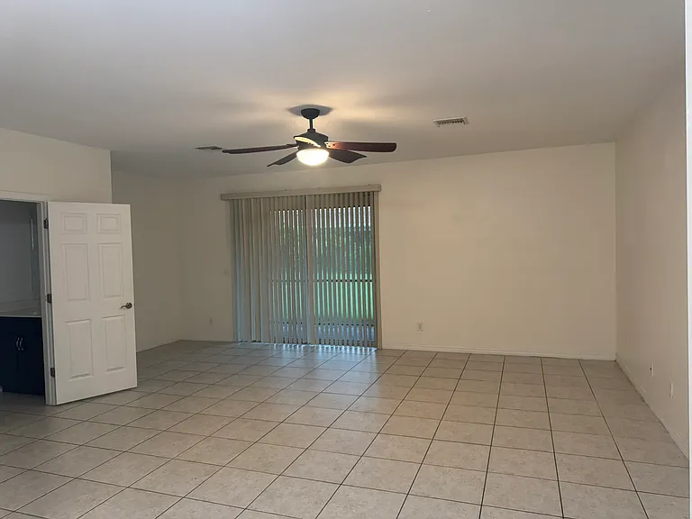 3800 Clearbrook Ln — Photo 6