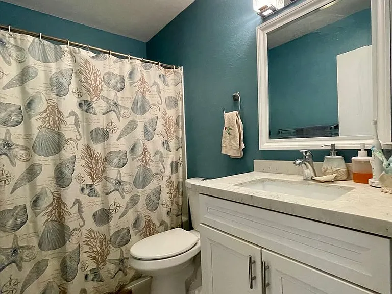 1280 Denver Ln #E — Photo 10