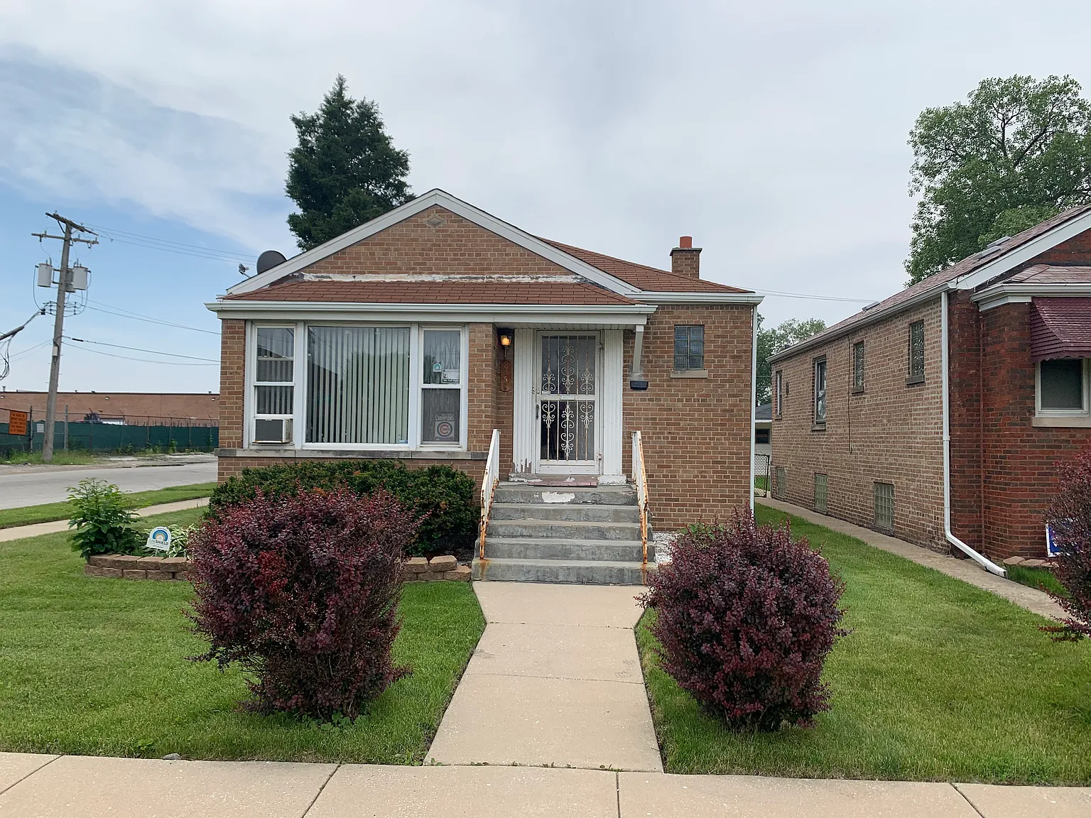 8358 S Perry Ave photo 1