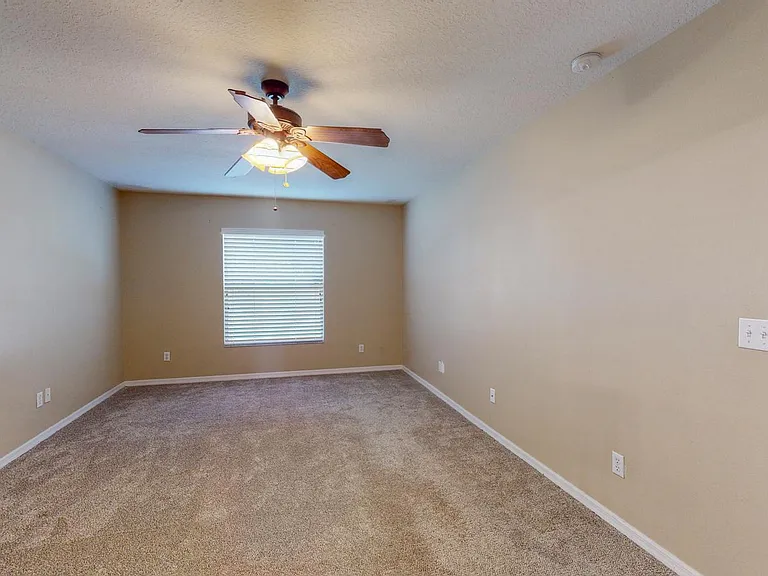57 Pine Dr — Photo 30