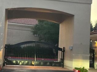 8651 E Royal Palm Rd UNIT 105, Scottsdale, AZ 85258