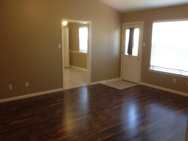 2nd image of 21 Violet Ln