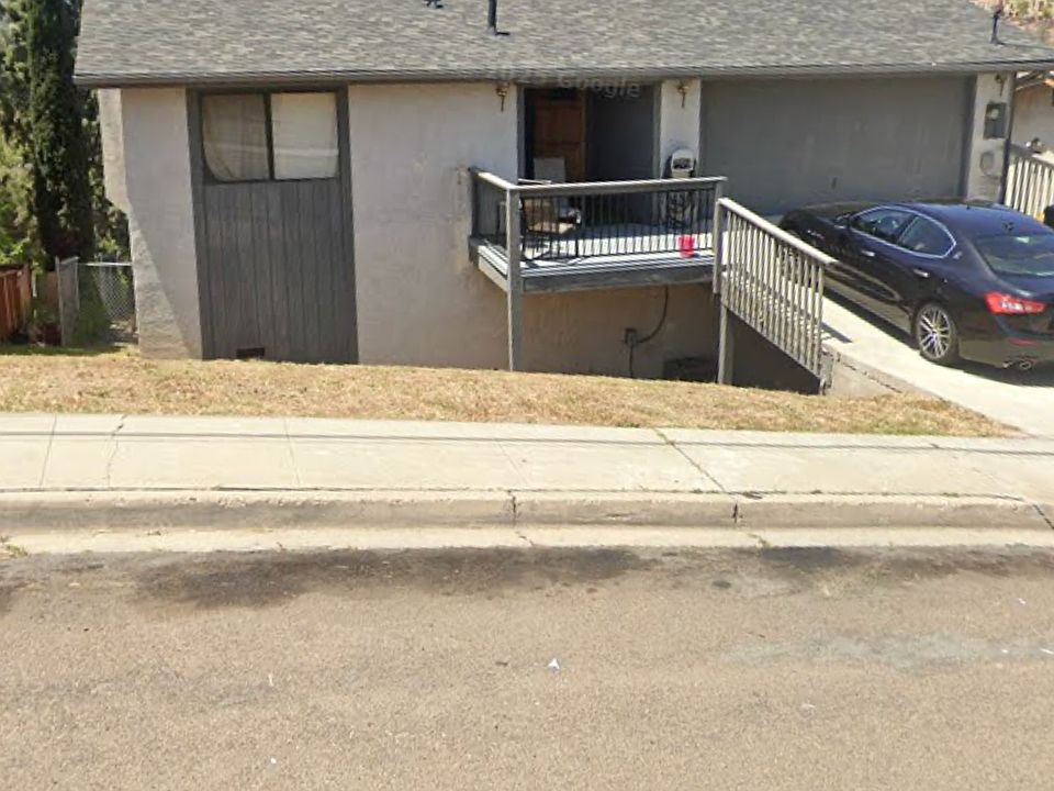 1st image of 810 Concepcion Ave