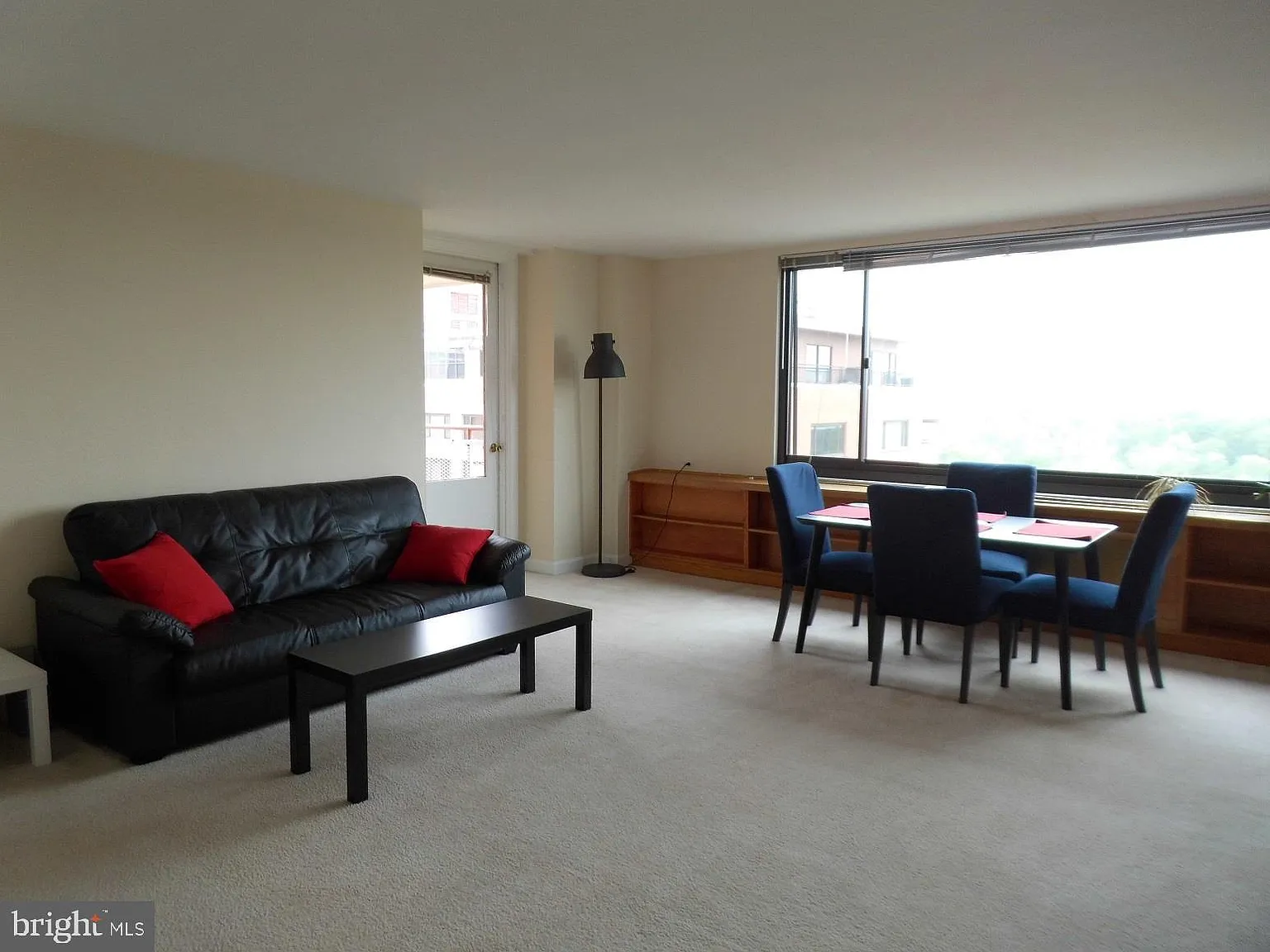 1 bed, 716 sqft, $2,400 — Photo 4