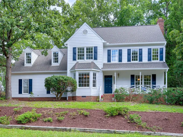 1 Kings Grant Ct, Durham, NC 27703