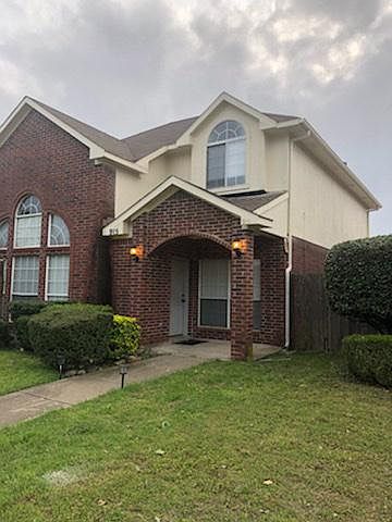 1st image of 915 Sako Ln