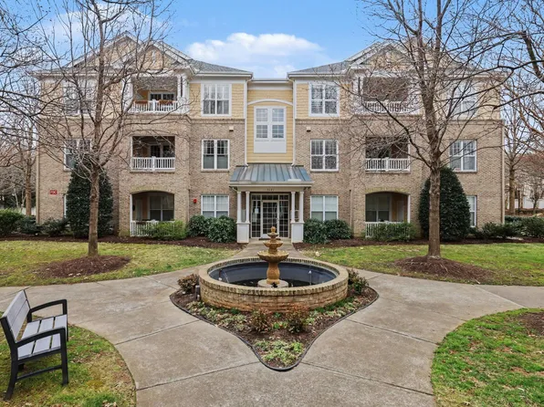 3121 Hemlock Forest Cir APT 203, Raleigh, NC 27612