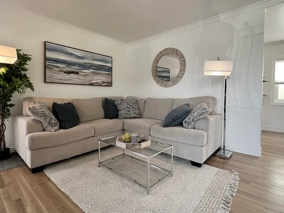39 Catamaran St #4