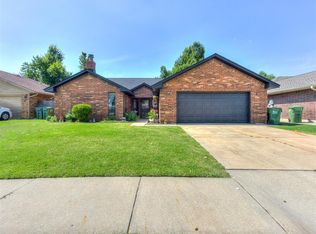 1420 Chimney Hill Rd, Yukon, OK 73099