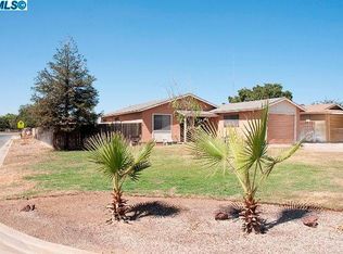 545 N Newman Rd, Tipton, CA 93272