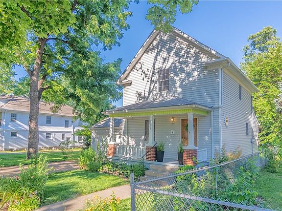 3rd image of 4104 Genessee St