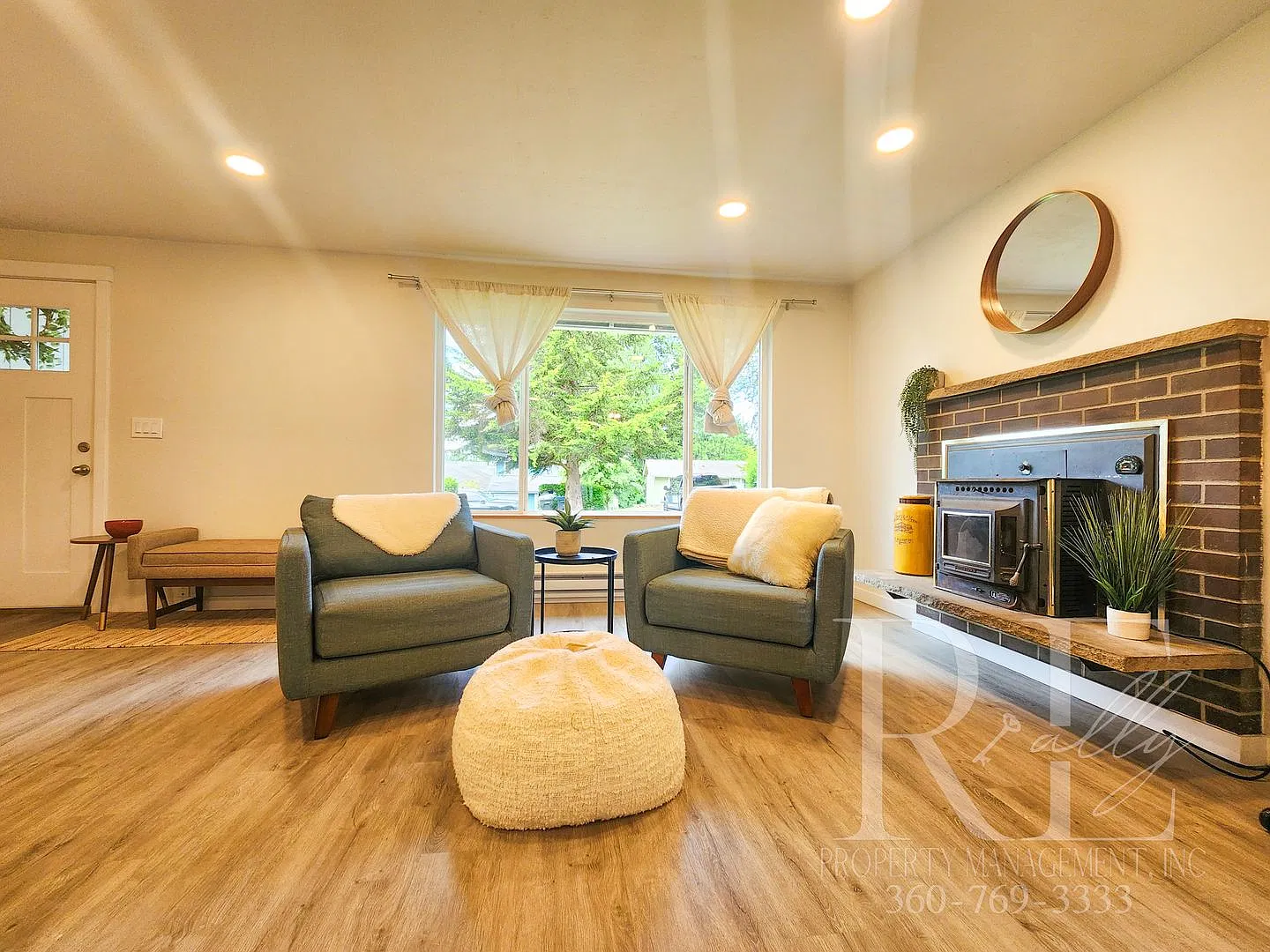 Rambler with Fantastic Covered Deck & Community Pool — Photo 4