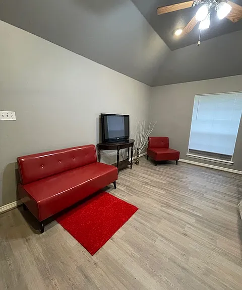 102 Lum Ln #101 — Photo 6